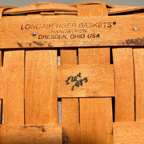 Large 1993 Longaberger Christmas Collection Bayberry Basket with liner - Picture 4 of 5